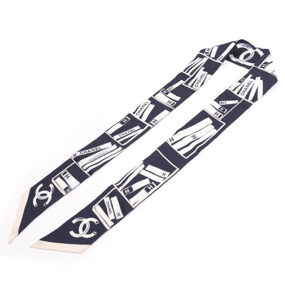 CHANEL Pink Logo Scarf - Picture 2 of 6